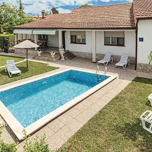 vacation-house-with-pool.in-istria.net/